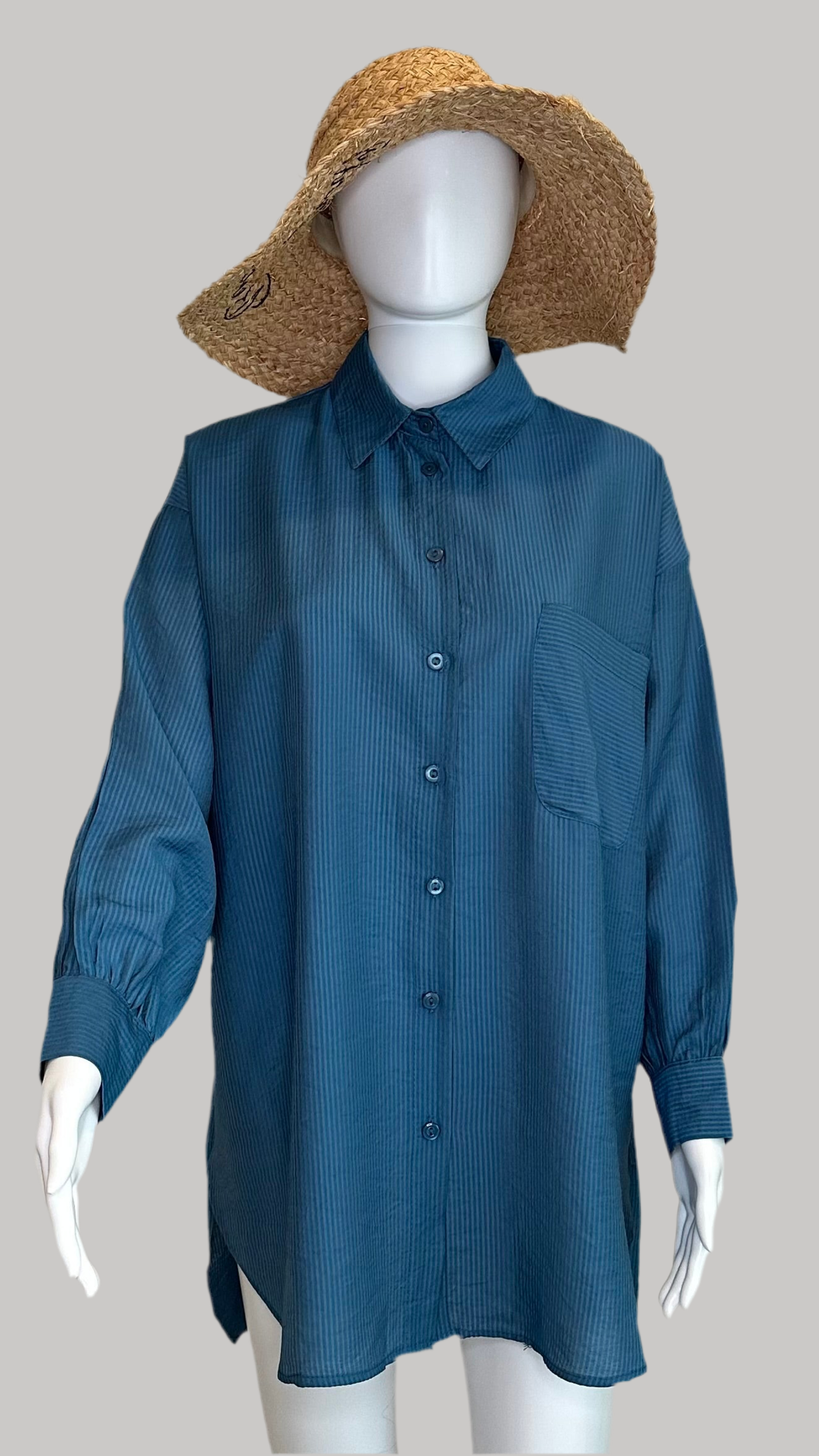 Women’s loose-fit shirt